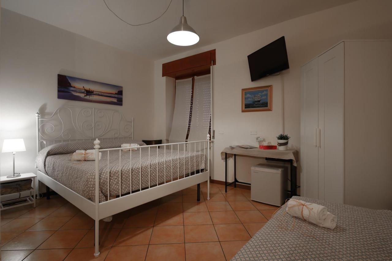 Ingarda Rooms Cavalcaselle Exterior foto
